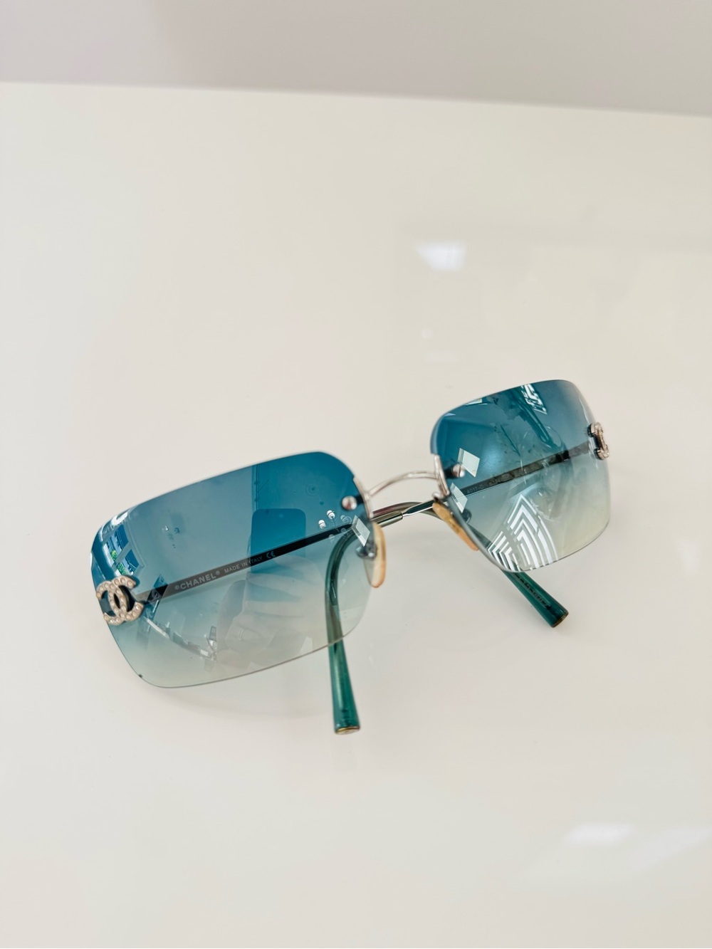 Extremely rare 🦋 Authentic Chanel rimless CC sunglasses✨ - Picture 3 of 7